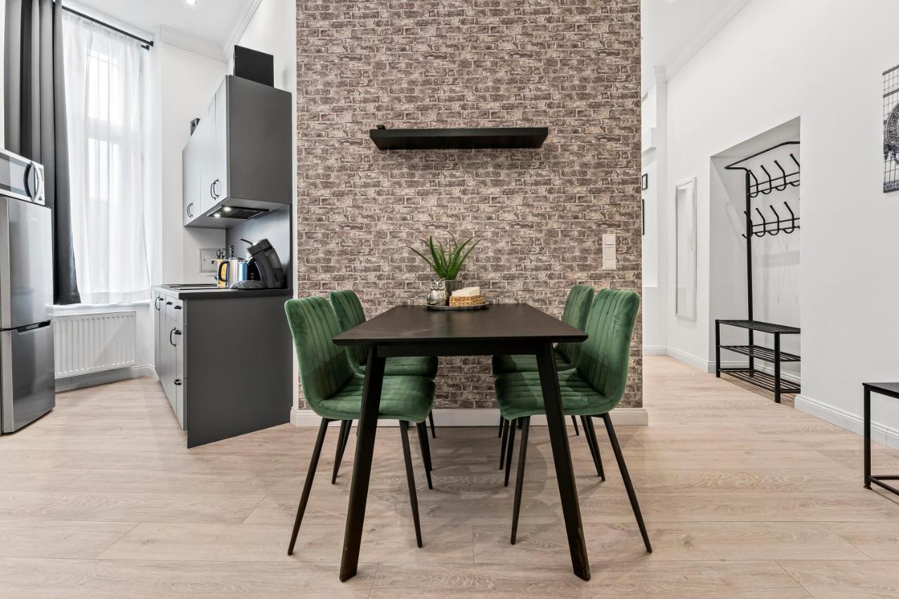 The Mierendorf Hinterhaus, 2 Bed Rooms Up To 4 People Берлин Экстерьер фото